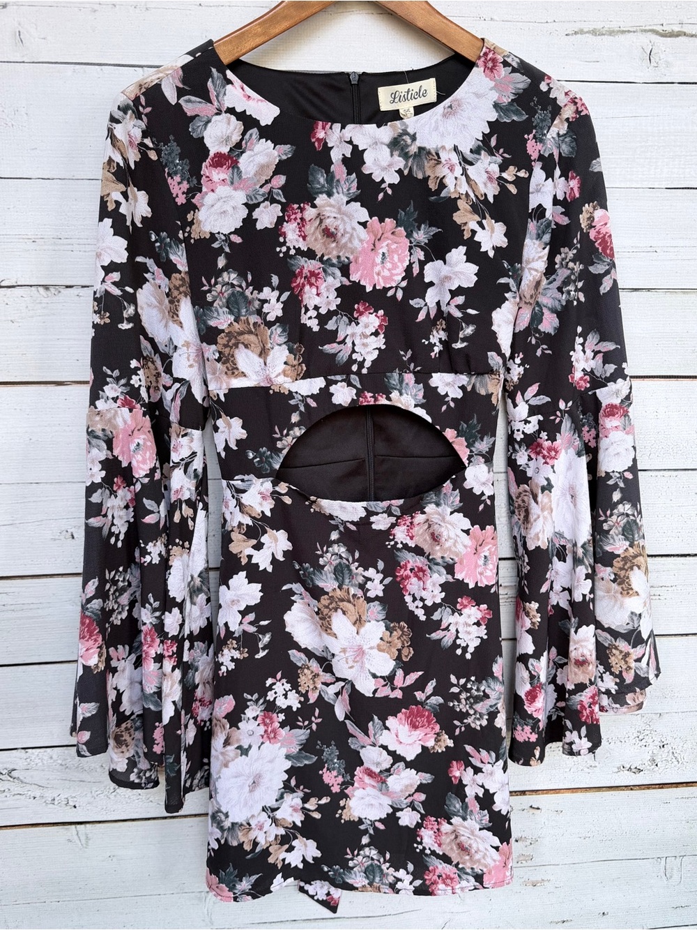 Listle Floral Cut-Out Long Bell Sleeve Mini Dress - Size Large